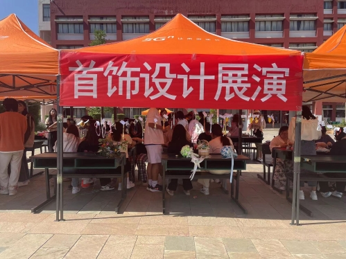 边1.jpg